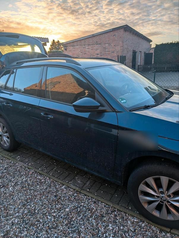 Gebraucht Skoda Kamiq 110 PS (80 kW) 2021 Blau SUV