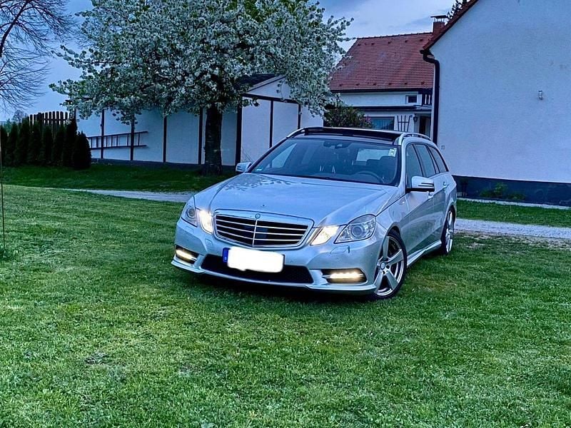 Gebraucht Mercedes E500 Avantgarde 408 PS (300 kW) 2011 Silber Kombi