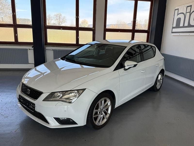 Gebraucht Seat Leon Style 122 PS (89 kW) 2013 Weiß Limousine