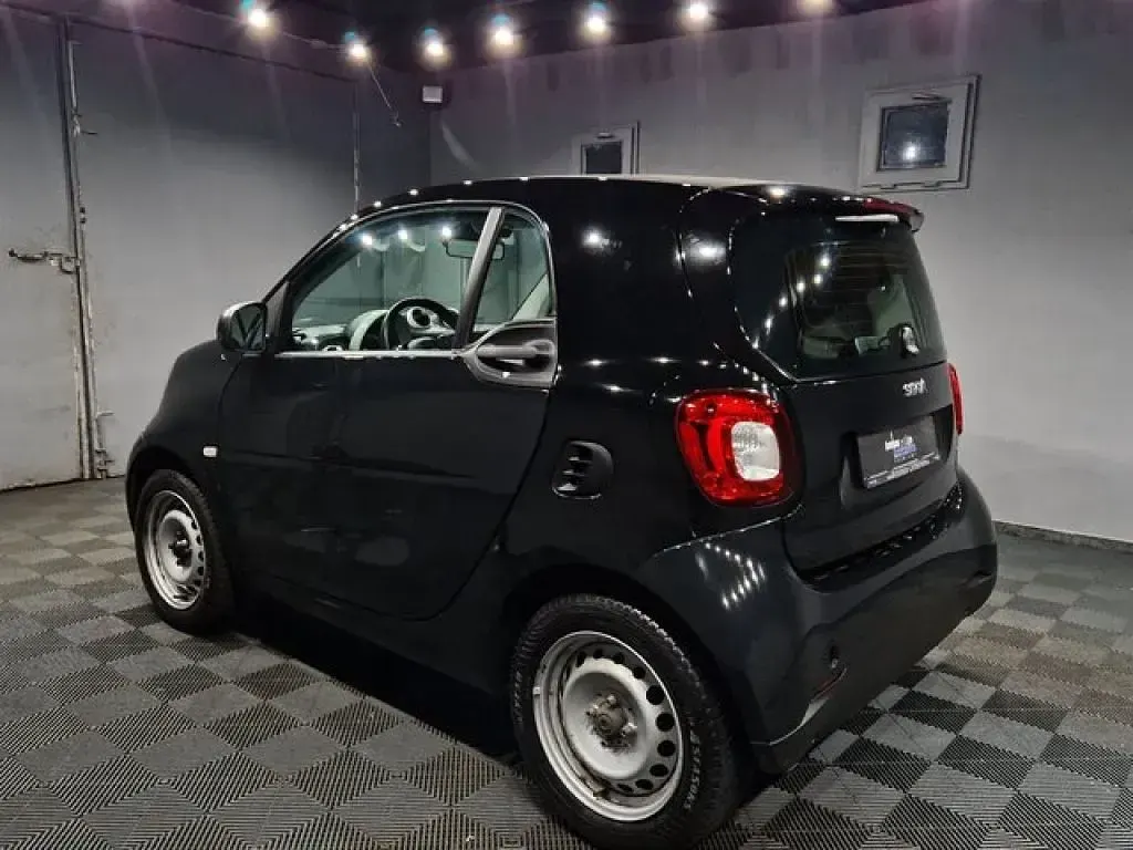 Gebraucht Smart ForTwo Coupé 71 PS (52 kW) 2017 Tridion sicherheitszelle in bl Coupé