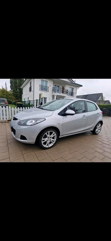 Gebraucht Mazda 2 68 PS (50 kW) 2008 Silber Kleinwagen