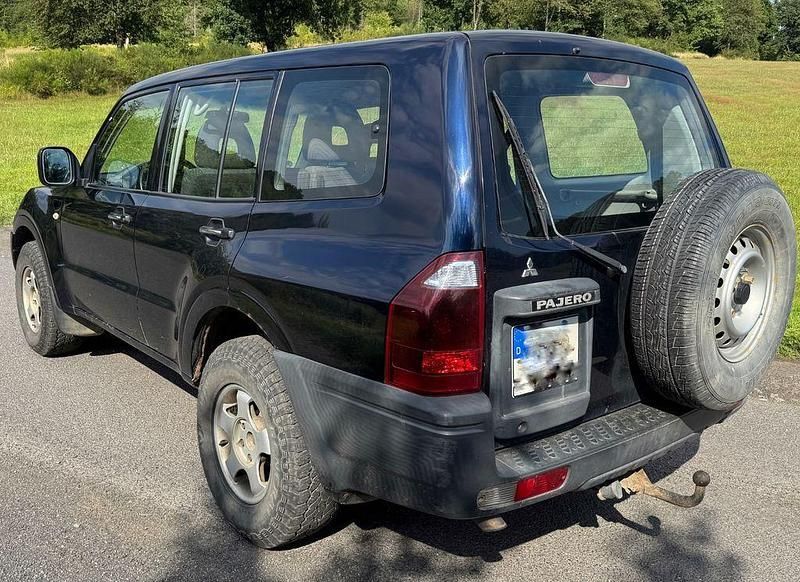 Blau Gebraucht 2005 Mitsubishi Pajero SUV | 4.200 € (Superpreis) - Bild 1/4
