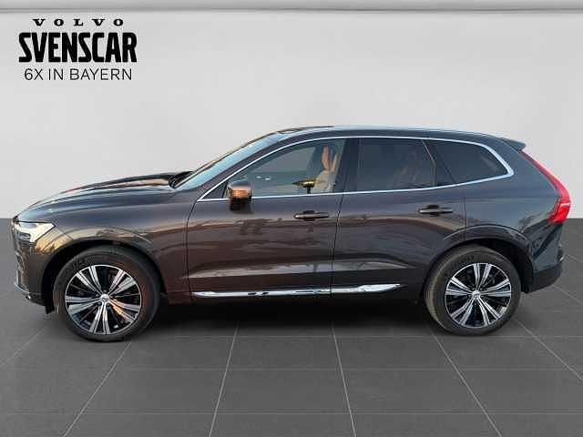 Gebraucht Volvo XC60 Ultimate 235 PS (172 kW) 2022 Platinum grey metallic SUV