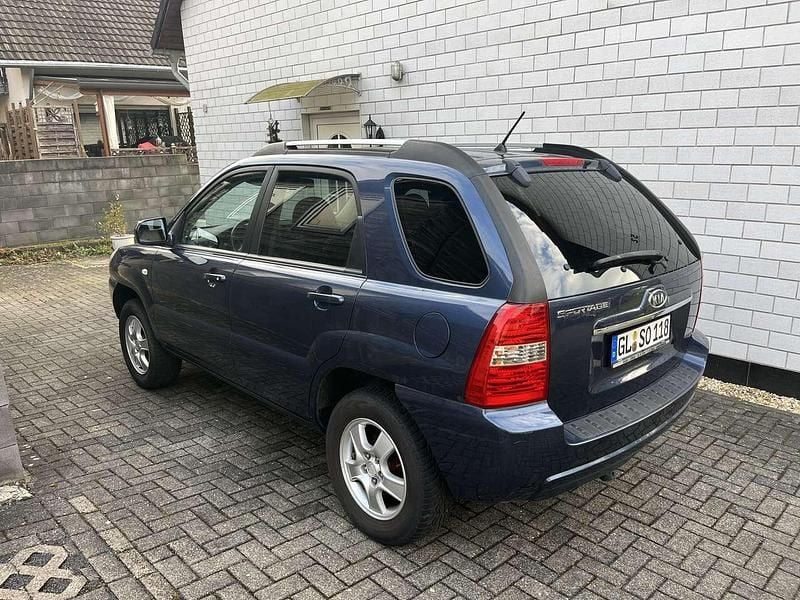 Gebraucht Kia Sportage 141 PS (103 kW) 2008 Blau SUV