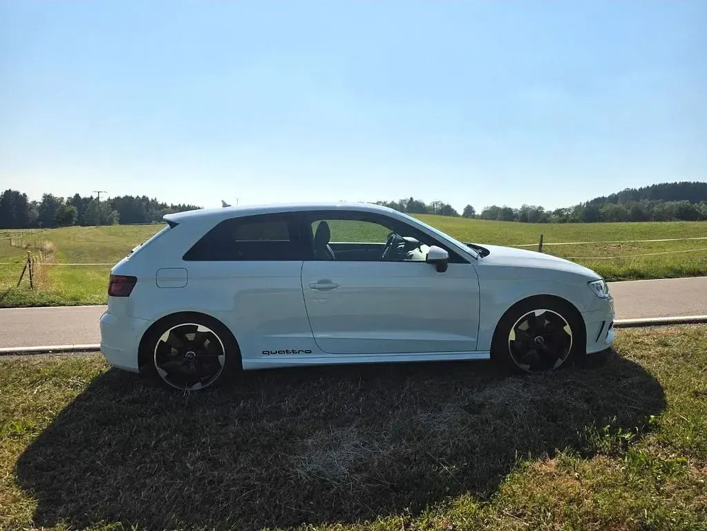 Gebraucht Audi S3 Ambiente 300 PS (220 kW) 2014 Weiß Limousine
