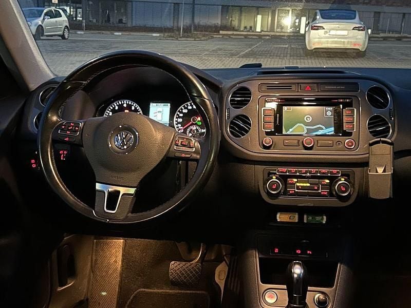 Gebraucht VW Tiguan Sportline 179 PS (131 kW) 2012 Weiß SUV