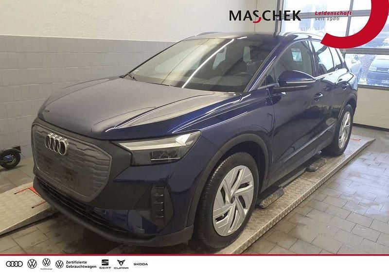 Navarrablau Gebraucht 2022 Audi Q4 e-tron Ambiente SUV | 26.840 € (Superpreis) - Bild 1/4