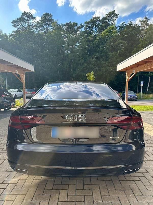 Second-hand Audi A8 S-Line 252 CP (185 kW) 2014 Negru Berlinǎ