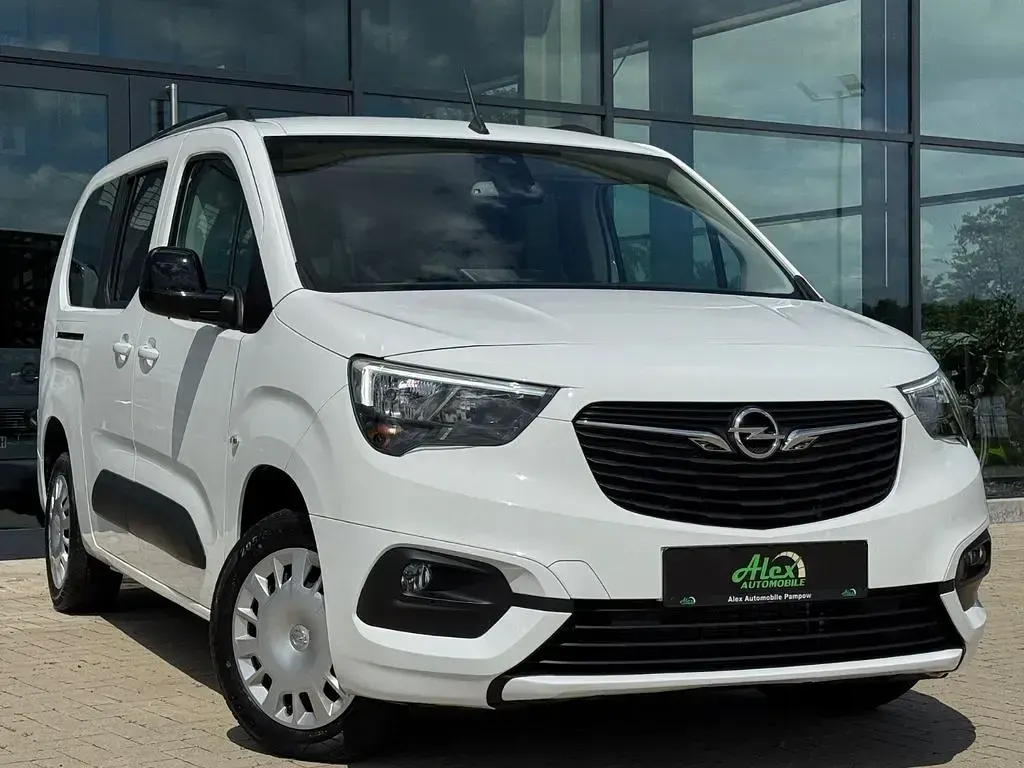 Gebraucht Opel Combo Life Elegance 131 PS (96 kW) 2022 Weiß Van / Kleinbus