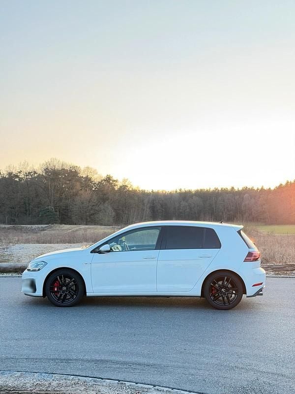 Gebraucht VW Golf VII GTI 245 PS (180 kW) 2019 Weiß Limousine