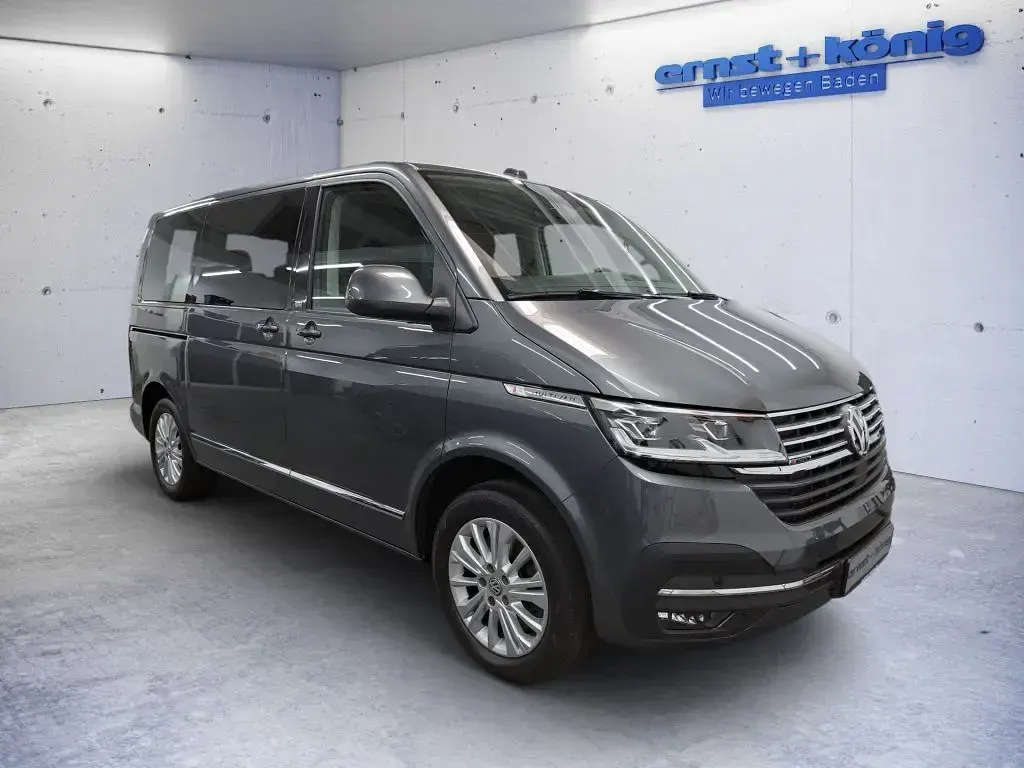 Second-hand VW T6.1 Generation Six 204 CP (150 kW) 2021 Gri Van