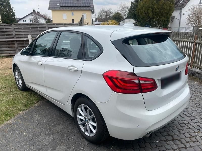 Gebraucht BMW 218 Advantage 136 PS (100 kW) 2016 Weiß Kombi