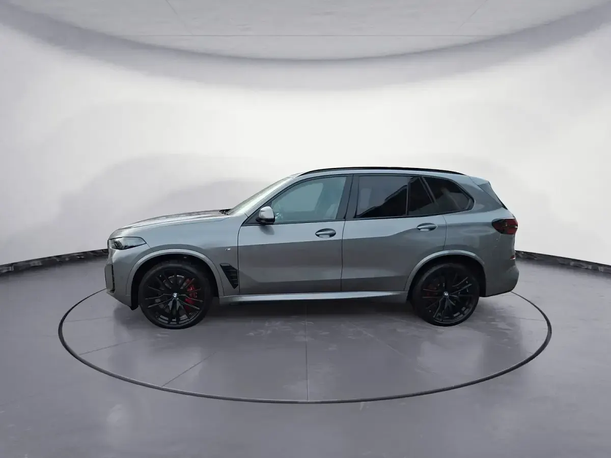 Używany BMW X5 M Sport 298 KM (219 kW) 2025 SUV