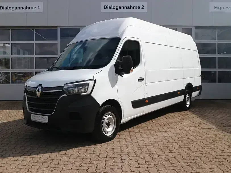 Second-hand Renault Master 163 CP (119 kW) 2023 Alb Monovolum