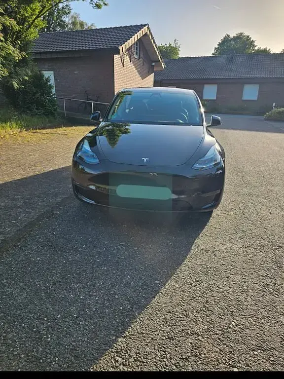 Gebraucht Tesla Model Y 386 kW (526 PS) 2024 Schwarz SUV