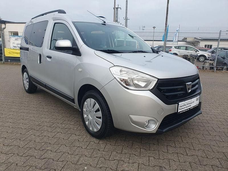 Gebraucht Dacia Dokker 102 PS (75 kW) 2016 Silber Van / Kleinbus