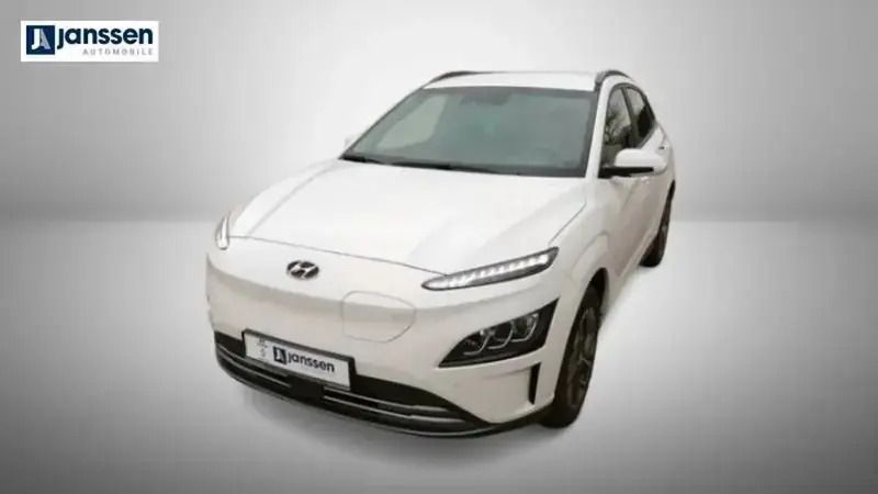 Weiß Gebraucht 2023 Hyundai Kona Advantage SUV | 22.990 € (Fairer Preis) - Bild 1/1