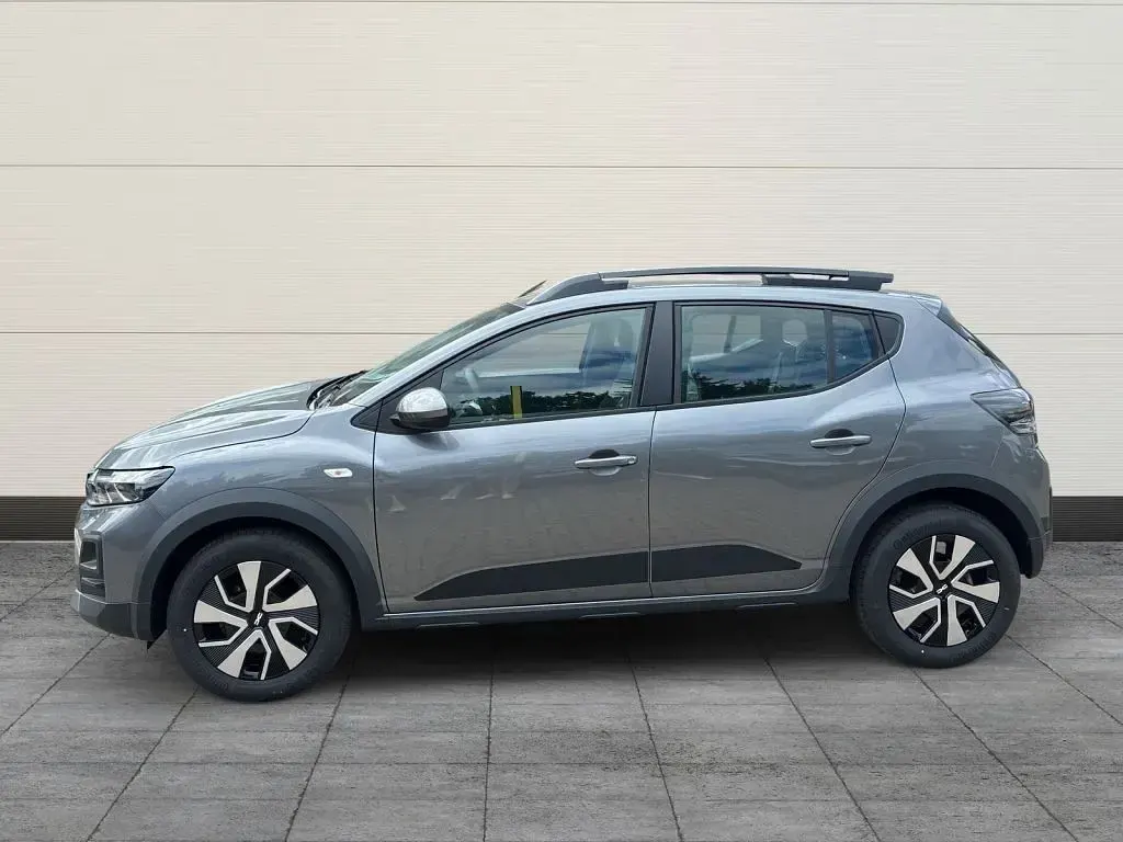 Neu Dacia Sandero Expression 110 PS (80 kW) 2026 Grau Limousine