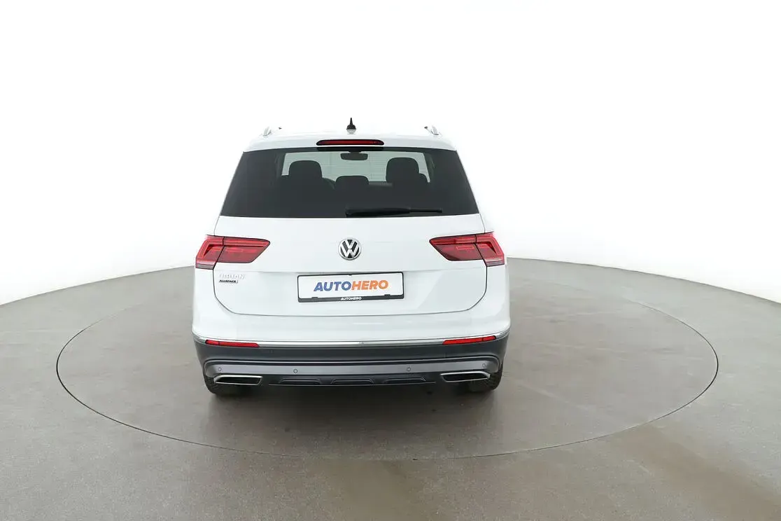 Gebraucht VW Tiguan Allspace Highline 150 PS (110 kW) 2021 Weiß SUV