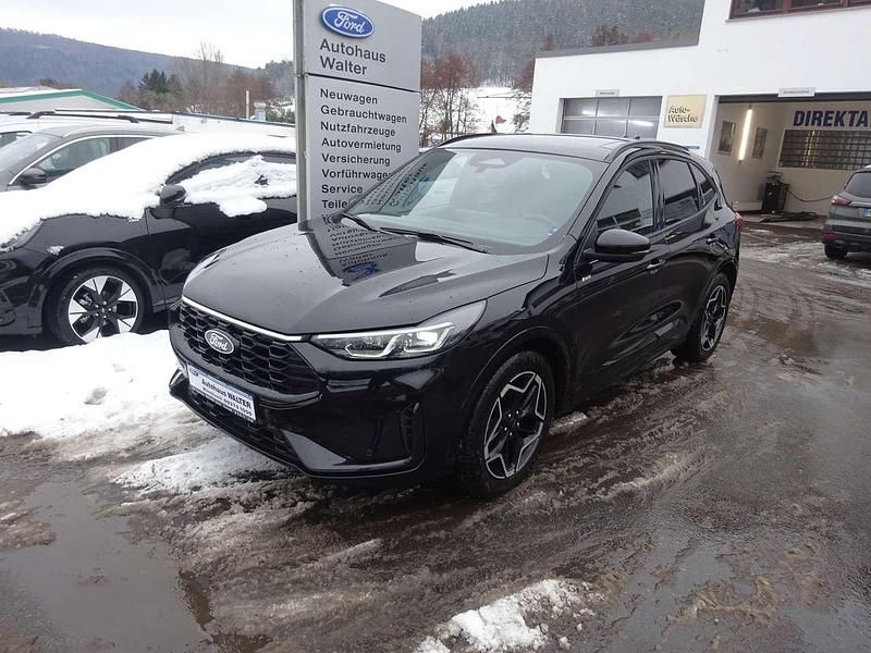 Gebraucht Ford Kuga ST-Line 151 PS (111 kW) 2024 Obsidianschwarz metallic SUV