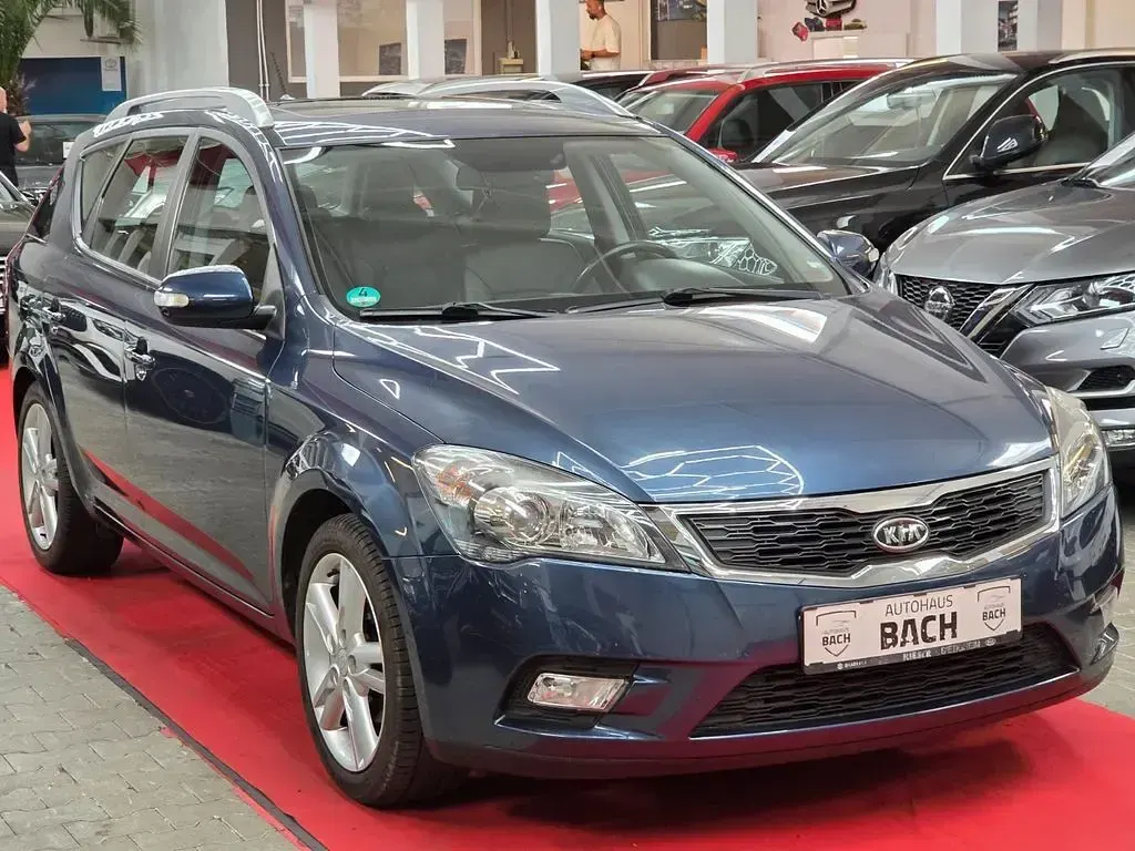Gebraucht Kia Ceed Sportswagon 125 PS (91 kW) 2012 Blau Kombi