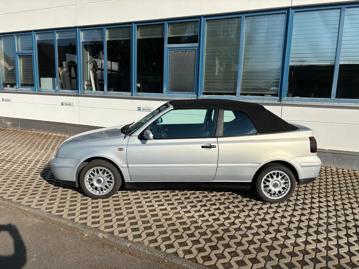 Gebraucht VW Golf 105 PS (77 kW) 1999 Silber Cabrio