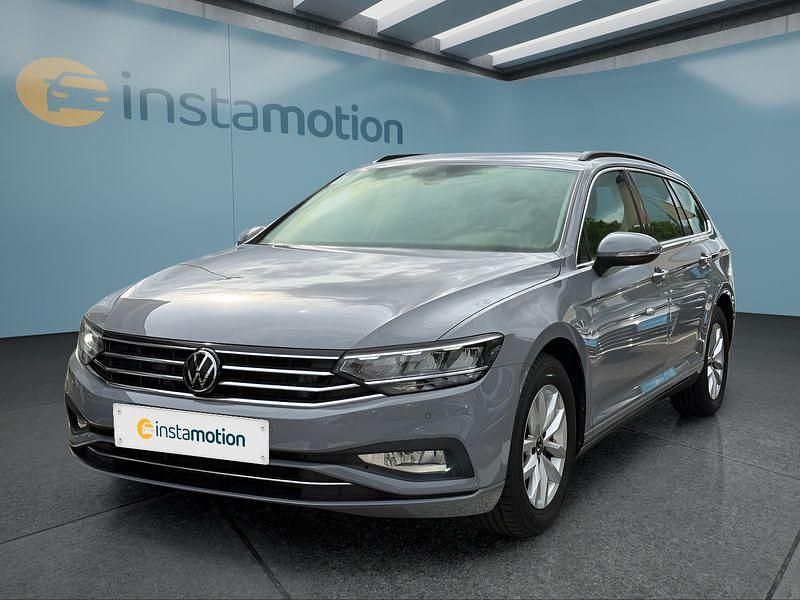 Grau Gebraucht 2024 VW Passat Kombi | 27.299 € (Fairer Preis) - Bild 1/4