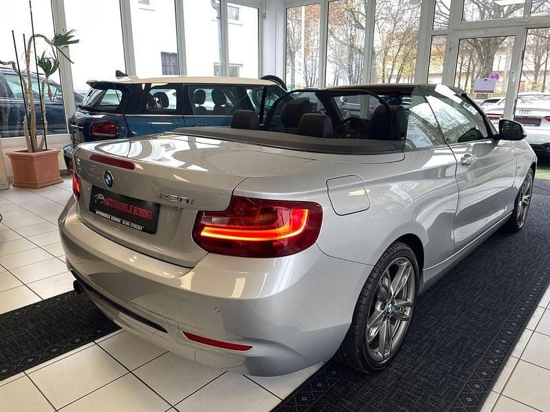 Gebraucht BMW 220 Sport Line 184 PS (135 kW) 2016 Silber Cabrio