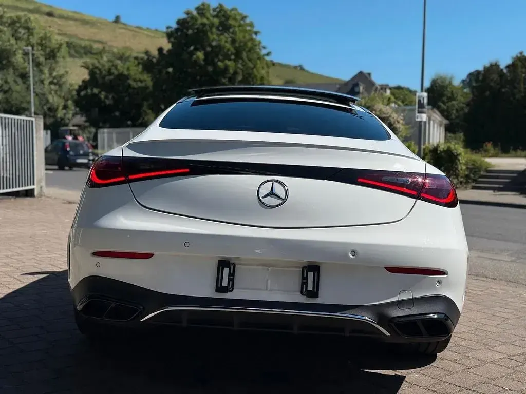 Gebraucht Mercedes CLE200 Advanced Plus 204 PS (150 kW) 2025 Weiß Coupé