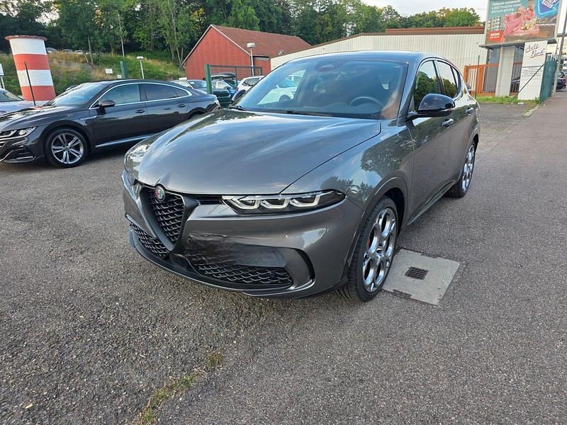 Grau Gebraucht 2022 Alfa Romeo Tonale SUV | 29.900 € (Teuer) - Bild 1/4