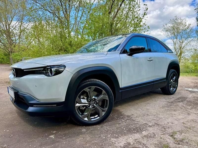 Weiß Gebraucht 2020 Mazda MX30 SUV | 14.500 € (Fairer Preis) - Bild 1/4