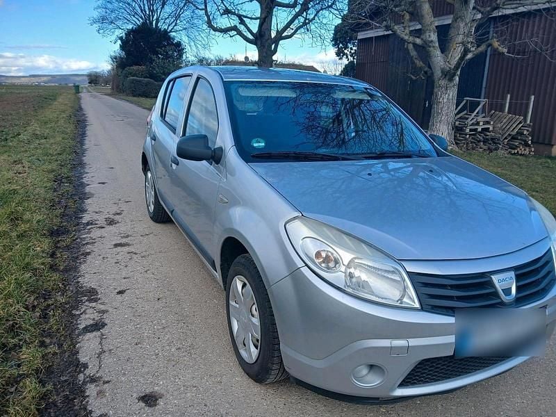 Gebraucht Dacia Sandero 75 PS (55 kW) 2009 Grün Kombi