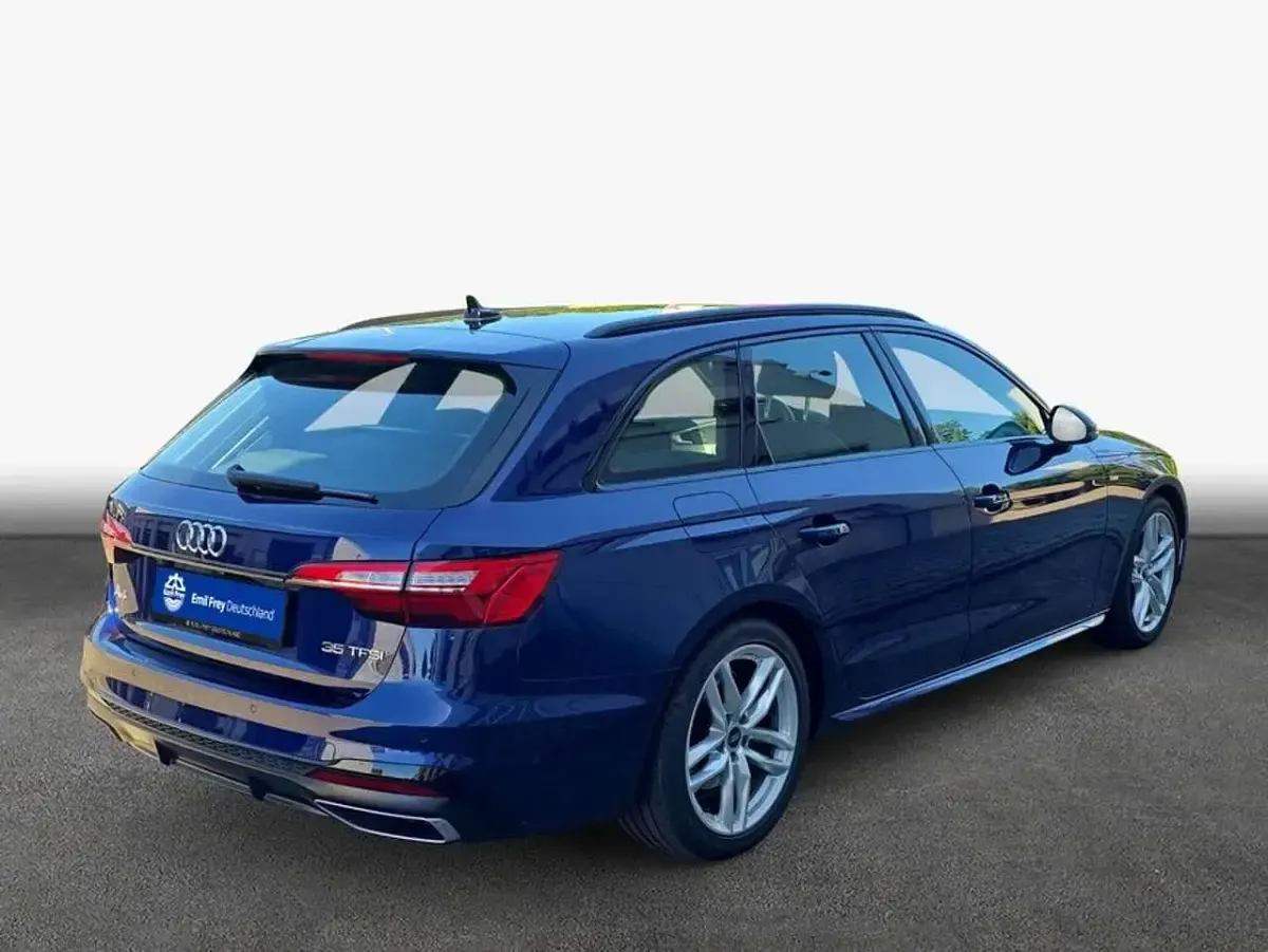 Gebraucht Audi A4 S-Line 150 PS (110 kW) 2023 Navarrablau metallic Kombi