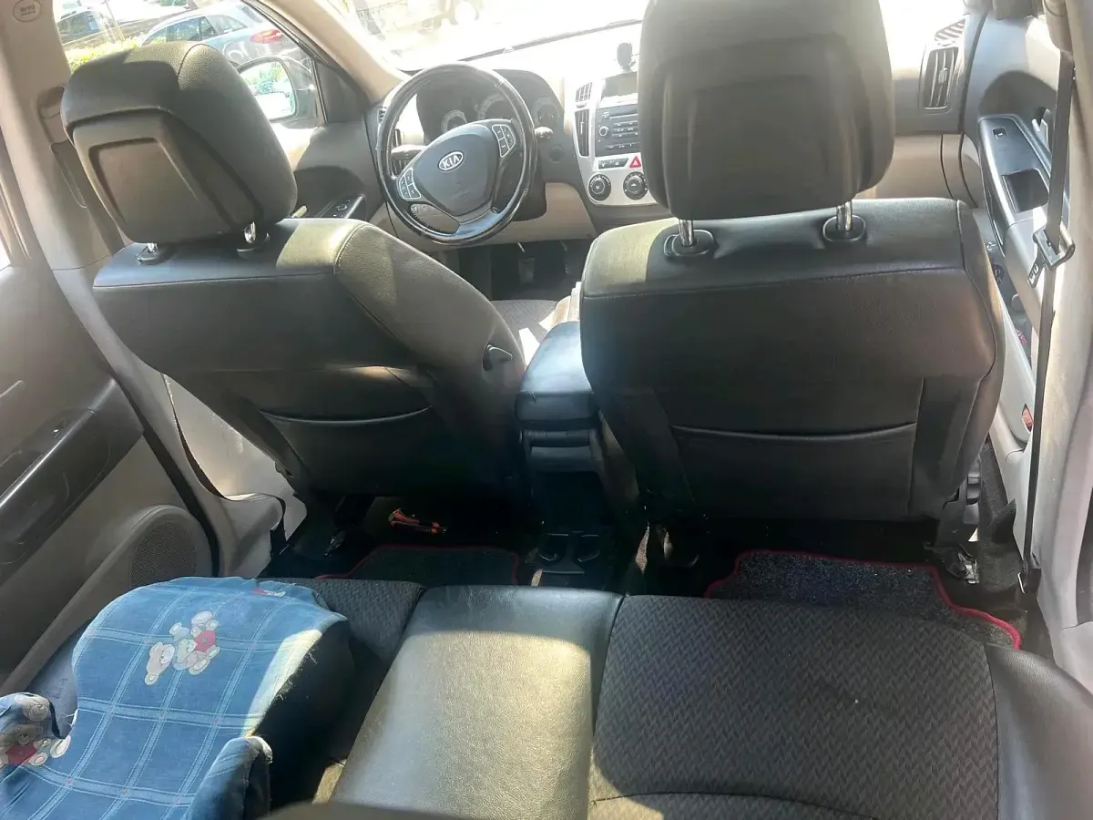 Gebraucht Kia Ceed 109 PS (80 kW) 2008 Schwarz Kleinwagen