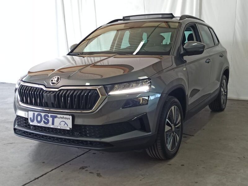 Grau Gebraucht 2022 Skoda Karoq Tour SUV | 27.950 € (Fairer Preis) - Bild 1/4