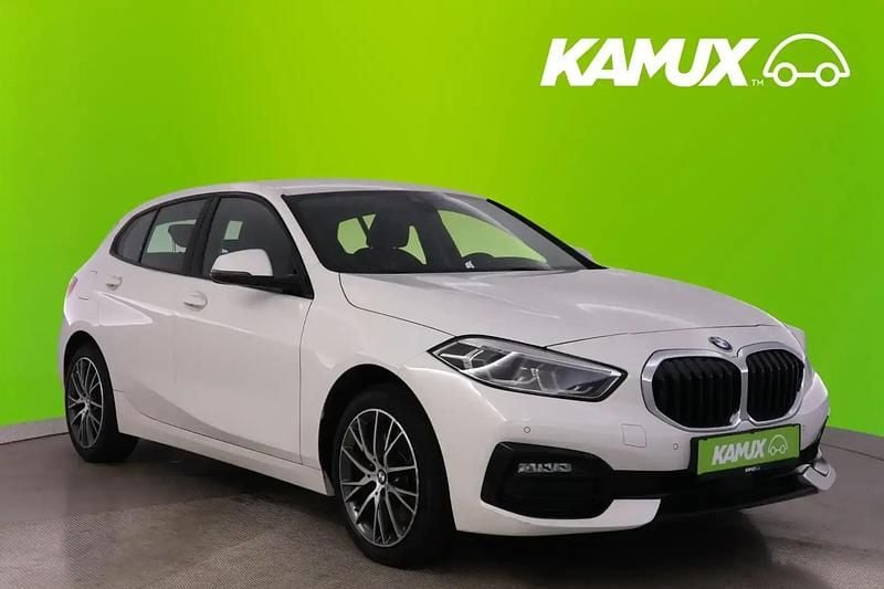 Weiß Gebraucht 2022 BMW 120 Kleinwagen | 23.945 € (Fairer Preis) - Bild 1/4
