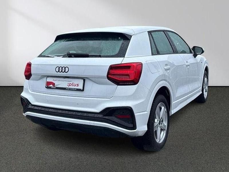 Gebraucht Audi Q2 S-Line 116 PS (85 kW) 2023 Arkonaweiß SUV