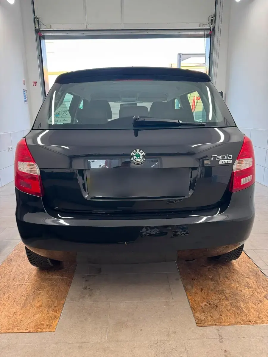 Gebraucht Skoda Fabia 60 PS (44 kW) 2011 Schwarz Kleinwagen