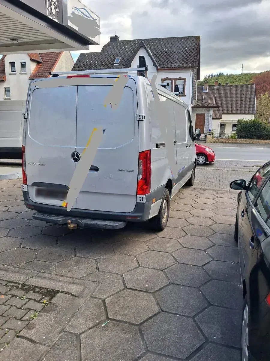 Używany Mercedes Sprinter 143 KM (105 kW) 2018 Srebrny Van
