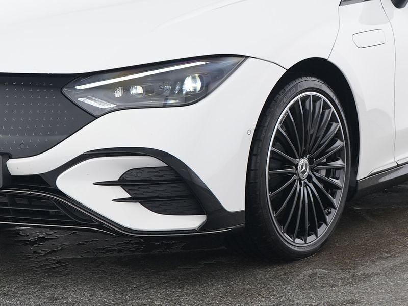 Gebraucht Mercedes EQE350 Premium 214 kW (292 PS) 2024 Weiß, Limousine