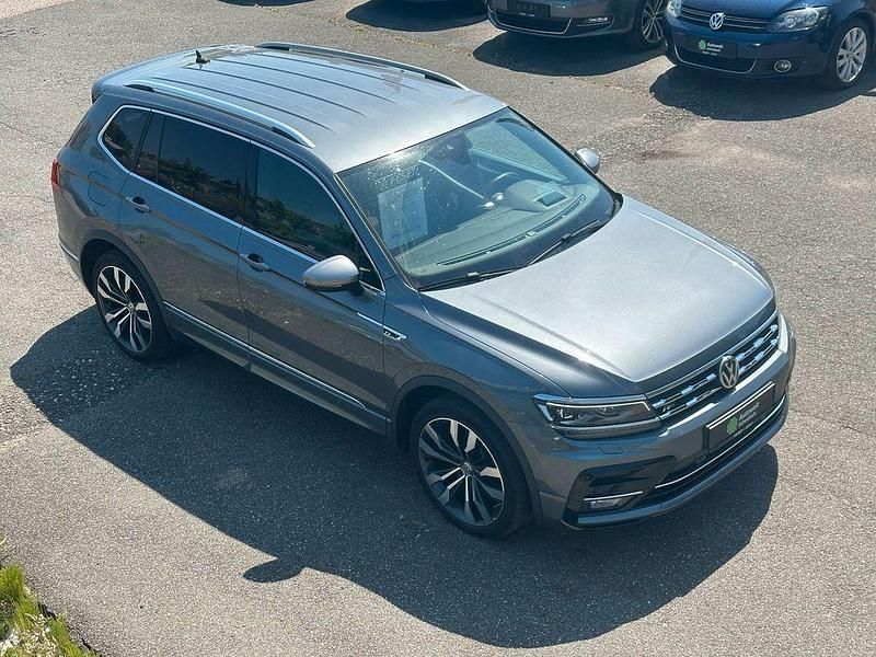 Platinumgrey Gebraucht 2021 VW Tiguan Allspace Highline SUV | 29.800 € (Fairer Preis) - Bild 1/4