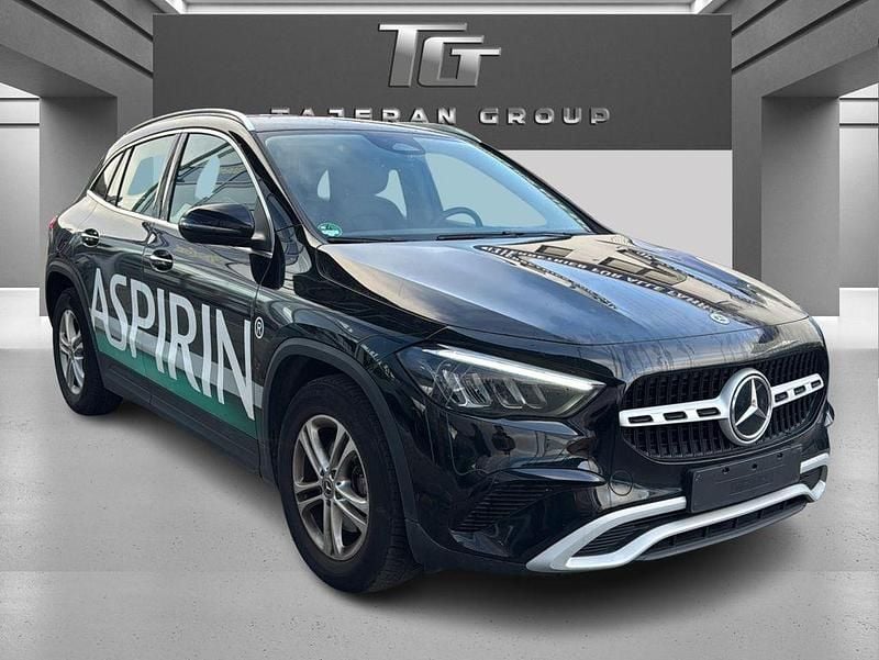 Gebraucht Mercedes GLA180 136 PS (100 kW) 2024 Schwarz nachtschwarz  unilack SUV