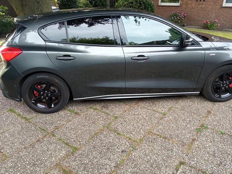 Gebraucht Ford Focus ST-Line 150 PS (110 kW) 2019 Grau Limousine