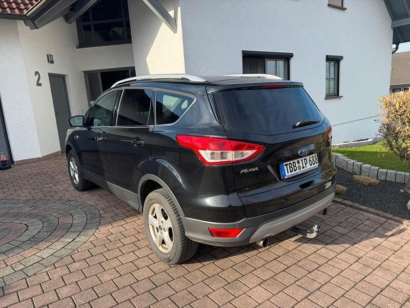 Gebraucht Ford Kuga Trend 150 PS (110 kW) 2013 Schwarz SUV