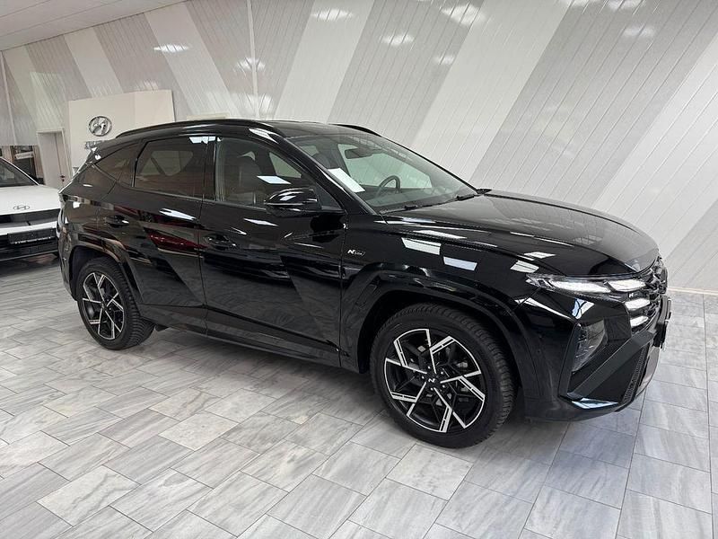 Schwarz Gebraucht 2024 Hyundai Tucson N Line SUV | 35.950 € (Fairer Preis) - Bild 1/4