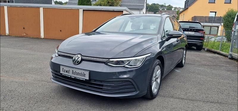 Uranograu Gebraucht 2022 VW Golf VIII Life Kombi | 14.450 € (Guter Preis) - Bild 1/4