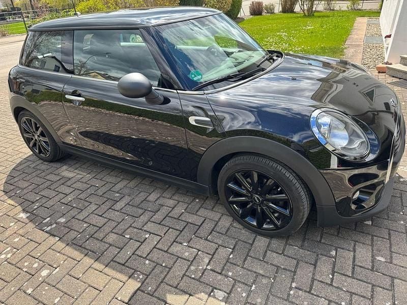 Second-hand Mini ONE 102 CP (75 kW) 2017 Negru Hatchback