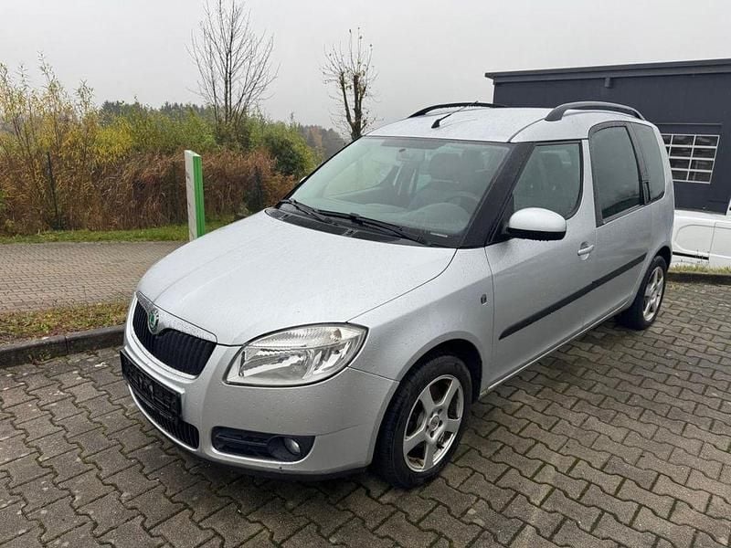 Gebraucht Skoda Roomster Plus Edition 105 PS (77 kW) 2009 Silber Van / Kleinbus