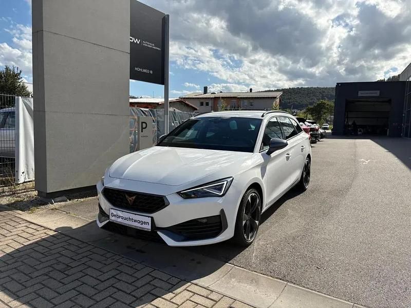 Weiß Gebraucht 2023 Cupra Leon Kombi | 28.880 € (Fairer Preis) - Bild 1/4