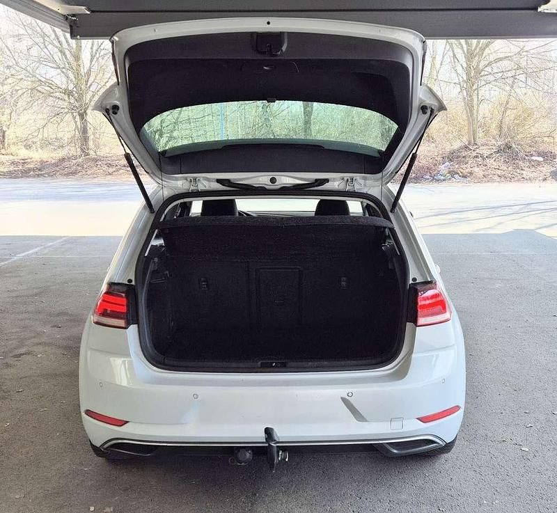 Gebraucht VW Golf VII Comfortline 131 PS (96 kW) 2018 Limousine
